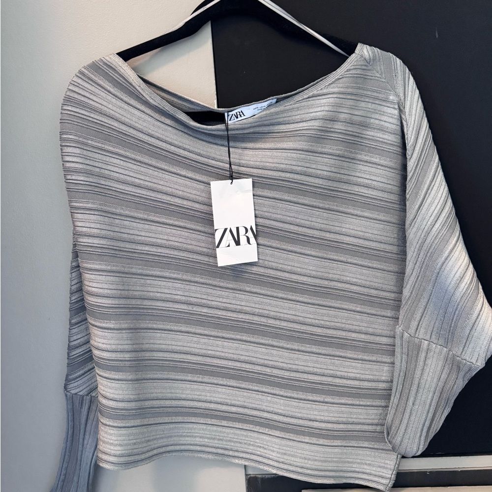 Zara Charcoal and Light Gray Knit Top